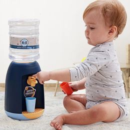 Childrens home 61 gift mini water dispenser kitchen toys simulation kitchenware baby boys and girls built-in water proof waterp 240408