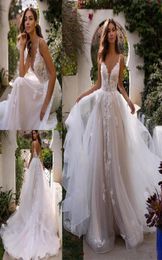 Vintage Wedding Dresses Backless Spaghetti Straps Bridal Gowns Lace A Line Tulle Applique Ruffles Court Train Garden Vestidos De N1934264