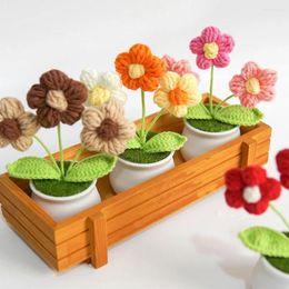 Decorative Flowers Eco-friendly Home Accessories Handmade Crocheted Small Flower Potted Plant Realistic Yarn Decoration Knitted