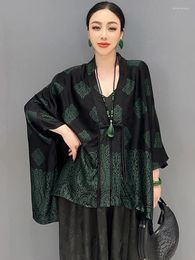 Women's Blouses Vefadisa 2024 Spring Summer Chinese Printed Shirt V-neck Bat Sleeves Loose Outfit Elegant Large Wear WXY180