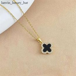 Clover Cleef Fashional New Womens Designer Fashion Flowers Vanclef Necklace Four-leaf Pendant Necklace Gold Necklaces Jewelry 2538