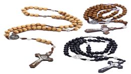 Pendant Necklaces Three Colors Fashion Wooden Catholic Rosary Jesus Beaded Chain Handmade Beads Round Necklace Religious Accessori5632722