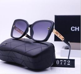 Designer sunglasses for mens womens Classic luxury brand fashion design sunglasses Sunscreen absolute pimiento August look sunglasses with box