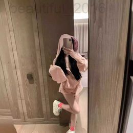 Women's Two Piece Pants designer Xiaoxiangjia's correct version, pink breathable ice silk embroidery with the same sun protection set, long sleeved jacket and shorts I0