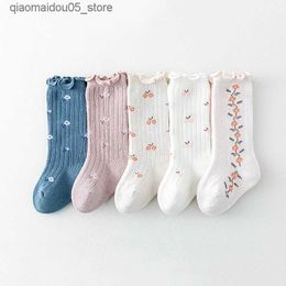 Kids Socks Newborn baby girl socks new childrens pleated knee high socks childrens soft cotton spring and autumn childrens princess long socks Q240413