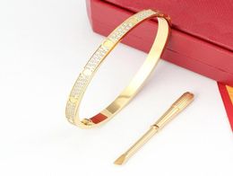 fashion Jewellery advanced vintage Bangle for women 18k brass gold plated fashion trinity5414013