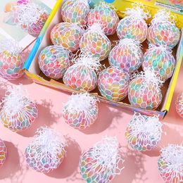 Party Favor Creative Grape Ball For Children Decompression And Ventilation Tricolor Colorful Beads Pinch Le 1Pc