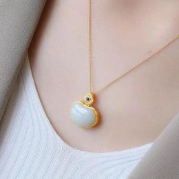 Natural Hetian White Jade Xiangyun Pendant Necklace Chinese Charm Palace Style Aristocratic Light Luxury Winter Female Jewellery