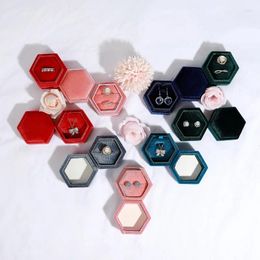 Jewellery Pouches 1Pcs 4.9x4.3x4.5cm/6.5x5.7x5.5cm Hexagonal Pink/Red Velvet Box Small Ring Pendant Bracelet Fashion Portable Gift