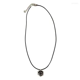 Pendant Necklaces Adjustable Rose Clavicle Chain Flower Shaped Black Rope Neckchain Elegant Choker Accessories