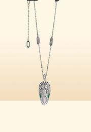 Necklaces & Pendants Jewelry fashion Green Crystal Head Pendant Necklace Suitable For Ladies Wedding Jewelry Csm8813164