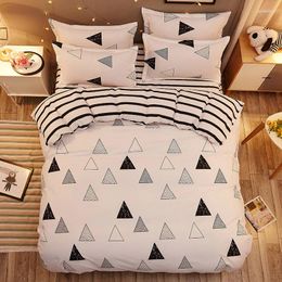 Bedding Sets Brief Style 3/4PCS White Black Geometric Set Bedspread Bed Linen Euro Home Textiles Flower Printing Bedclothes