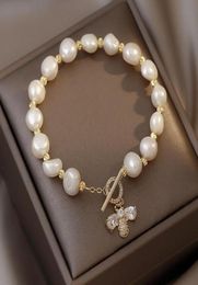 Beaded Strands Baroque Freshwater Pearl Bracelets For Women Retro Style Bee Zircon Light Luxury To Buckle Fashionable Elegant S5533032