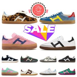 2024 Designer OG Wales Bonner Handball Spezial Casual Shoes Men Women Pony Leopard Pink Velvet Black Gum Vegan Monograms Consortium Pink Foam Runner Mens Trainers