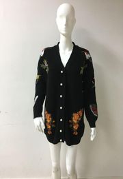 117 XXL 2022 Autumn Brand Same Style Cardigan Black Embroidery Long Sleeve V Neck Womens Clothes SH9898036