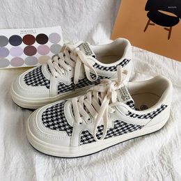 Casual Shoes Chunky Plaid Platform Sneakers Women Fashion Designer Black White Sport Running Trainers Harajuku Gothic Canvas