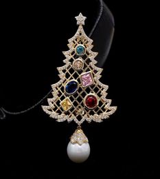 2022 Luxury Designer Pearl Brooch Christmas Tree Pin for Women with Cubic Zirconia Fashion Jewellery Female New Year Gift2977715