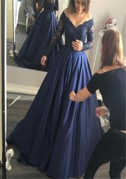 Elegant 2021 Modest Prom Dress LongSleeves OfftheShoulder NavyBlue Lace sleeves Applique Evening Gowns vestidos cortos9554938