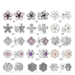 Designer Jewelry Pandoras Earring S925 Pure Silver Magnolia Flower Series Earrings Four Leaf Grass Chrysanthemum Style Fashionable Temperament Earrings