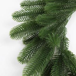 Decorative Flowers 24 PCS Artificial Plants Pine Branches Christmas Tree Accessories DIY Year Party Decorations Wedding Ornaments Kids Gifts