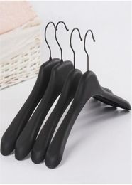 Jetdio Black Thick Wide Shoulder Plastic Clothes Hanger for Coats Jacket and Fur 10 Pieces Lot T2002116073063