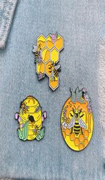 Cartoon Cute Animals Bees Enamel Pins Bees Flowers Homestead Honey Alloy Brooches Punk Badges Accessories Jewelry Gifts For Kid3028021