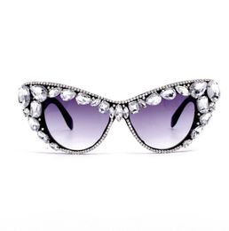 Fashion new Cat Eye Diamond Sunglasses Women Designer Colourful Rhinestones Sunglasses Retro Eyewear Shades UV4002979946