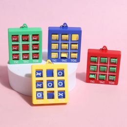 Party Favor 4Pcs/Set Tic Tac Toe Pendant Toys With Key Ring Mini Keyring Colourful Portable Educational For Kids