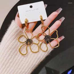 Dangle Earrings Vintage Hollow Metal Flower Earring Punk Aesthetic Design Gold Color Large Fashion Boho Women Jewelry Gift