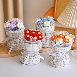 Decorative Flowers Crochet Bouquet Knitted Handmade Puff Flower Year Graduation Gift Birthday Valentine's Day Wedding Decor