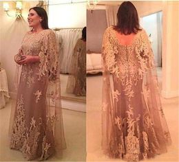 Graceful 2019 Plus Size Champagne Applique Lace Mother Evening Formal Dresses Long Sleeves Boat Neck Custom Prom Gowns Zipper Back9183853