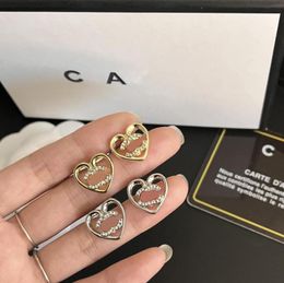 Popular Fashion Design Stud Earrings Love Girls 18k Gold Plated Earrings Fashion Gift Stamps Charming Earrings For Women Accessori3381863