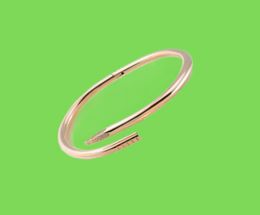 2022 Fashion Men Women Cuff Bracelet Classic Nail Bracelet Designer Couple Crystal Bracelets High Quality 316L Titanium Plating 1879712