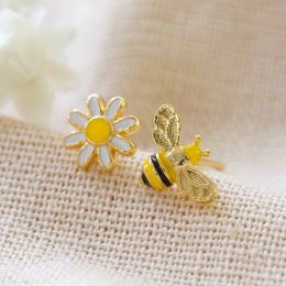 Huitan Bee and Flower Cute Stud Earrings Yellow Enamel Animal Earrings Fancy Girls Gift Statement Jewelry for Women Wholesale