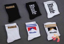 Simple Letter High Quality Cotton European American Street Trend Men and Women Rhude Couple In-Tube Socks 2022 elite branded9690452