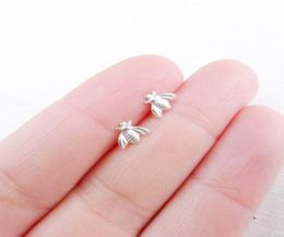 Stud cute Tiny Bee Earring Jewellery GoldSilver Plated Bee Earrings Stud Unique earings fashion Jewellery for Women9808680