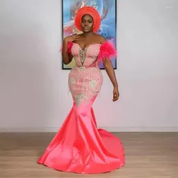 Party Dresses Elegant Pink Aso Ebi Style Prom Dress Feathers Off Shoulder African Nigeria Evening Lace Tassels Bride Gowns Plus