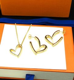 Big Size Charm Stainless Steel Fashion Dangle Silver Rose Gold Earring Women letters love Earings Loves V Letter Engagement Jewelr9187130