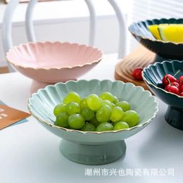 Plates Nordic Style Creative High Foot Ceramic Fruit Tray Living Room Desktop Decoration Home Hollowed Out Plate