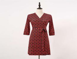 2021 designer fashion PG DVF summer women039s same red chain print short collarless wrap around dress for women1279155