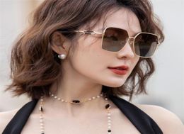 Golden Letters Sunglasses Designer Women Men Travel Drive Adumbral Eyeglasses Classic Full Frame Goggle Sun Glasses With Box7509940