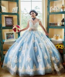 Popular Light Sky Blue and White Quinceanera Dress Cap Short Sleeve Applique Lace with Beads Sash Bow Vestidos de 15 anos Ball Gow3945086