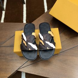 2024 Designer Slippers Slides Rubber Sandal Floral brocade Men Slipper Gear Summer Flat bottoms Flip Flops women striped Beach designer Shoe size eur11122333444