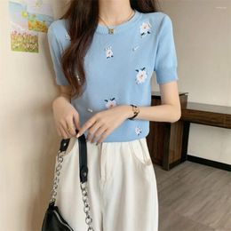 Women's T Shirts Temperament Ice Silk Knitted T-shirt Summer Retro Embroidered Flowers Top Casual Sweet Thin Little Fresh Street