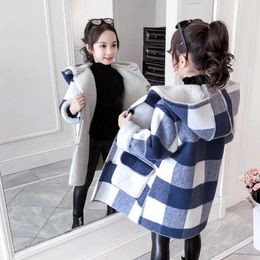 Down Coat 2024 Winter Teenage Girls Long Jackets Toddler Kids Outerwear Clothes Casual Baby Thicken Warm Woollen Trench Teen Outfits