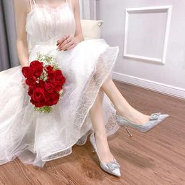 Dress Shoes 2024 Niche French Wedding Bride Pointy Shallow Mouth Sparkling Rhindiamonds Stiletto Heels Bridesmaid Woman