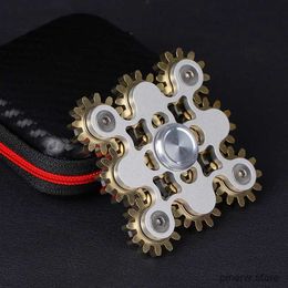 Decompression Toy Gear Linkage Metal Fidget Spinner Copper EDC Hand Spinner Anti Stress Fingertip Gyro Toys for Childrens Puzzle Creative Game