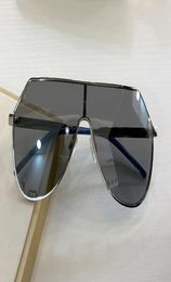 Flat Top Shield Sunglasses GunmetalGrey Silver Mirror Lens Men Pilot Sunglasses 2221 Fashion Sun Glasses UV400 Protection Eyewear7212969