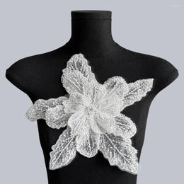 Brooches White Multi-layer Sequin Beaded Three-dimensional Flower DIY Clothing Decoration Sweater Coat Accessories