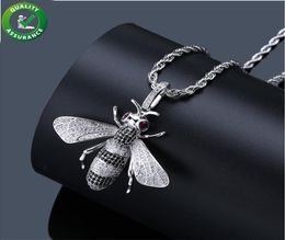Iced Out Pendant Hip Hop Jewelry Micropave Simulated Diamond CZ Bling Bee Pendant Necklace with Rope Chain for Men Luxury Designer7662279